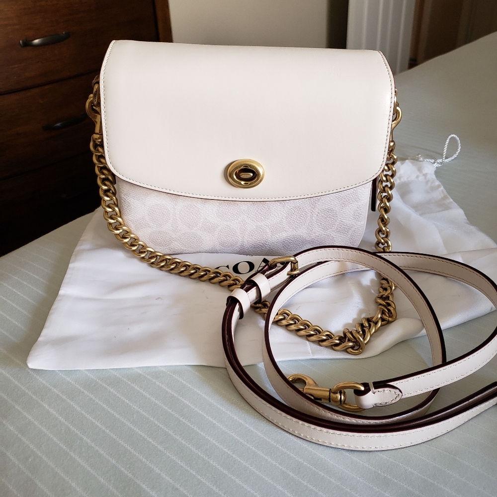 COACH Cassie 19 chalk white canvas